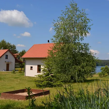 Posiadlosc Nad Zatoka Рин Екстер'єр фото